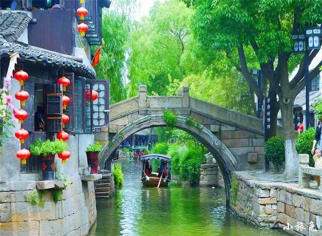 玩撞三国